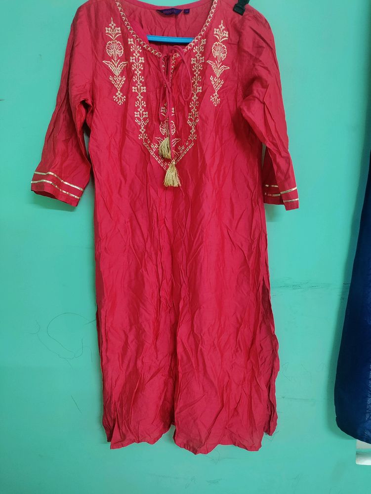 Beautiful CORAL kurta With Golden Thread Work