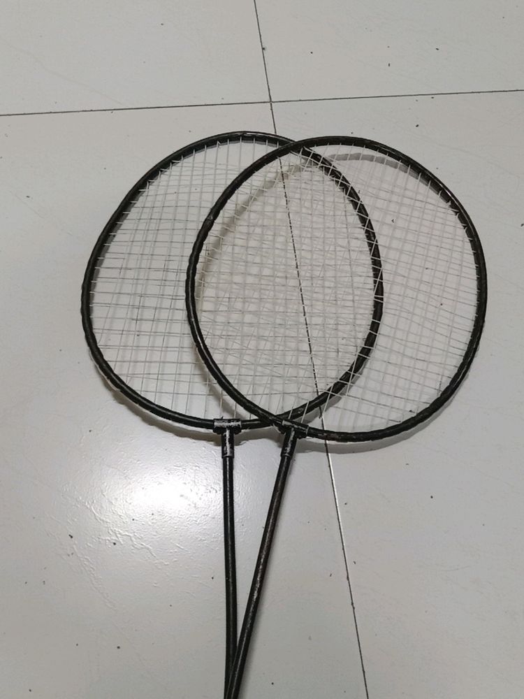 BADMINTON