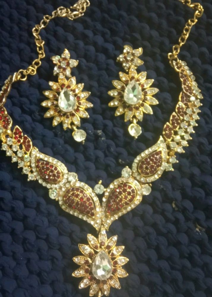 Golden Red Metal Jewelry Set