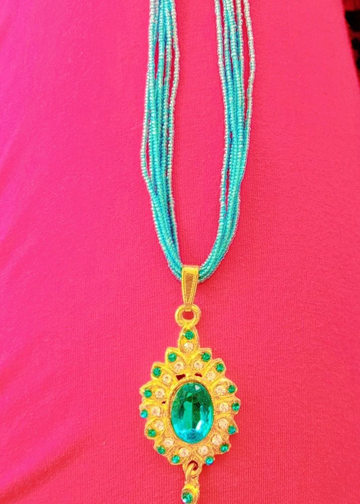 Bead Chain With Pendent