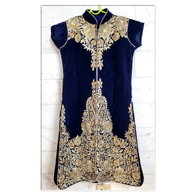 Embellished Velvet Kurta