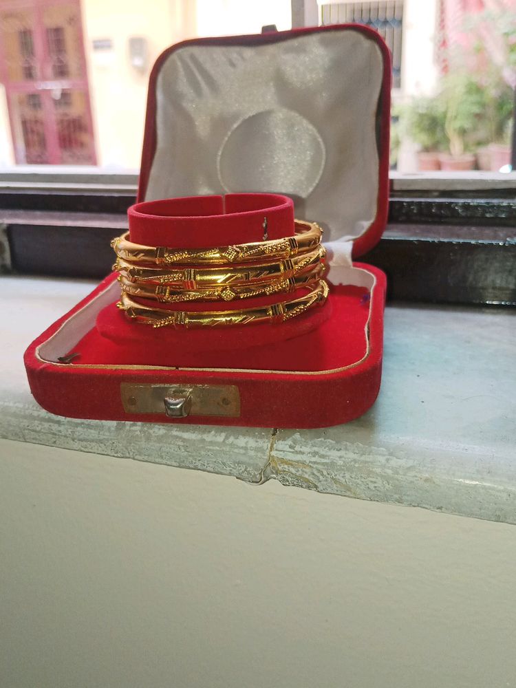 Gold Plated Artifisial Bangles