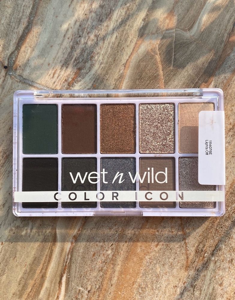 Wet N Wild Eyeshadow Palette In Lights Offf