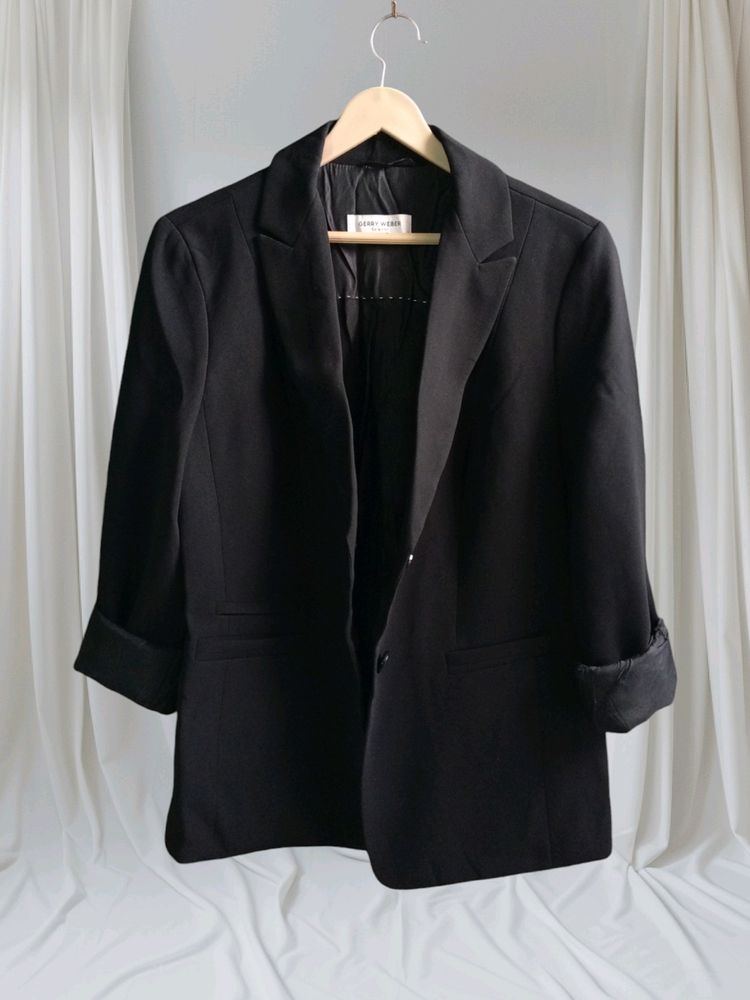 Black Blazer