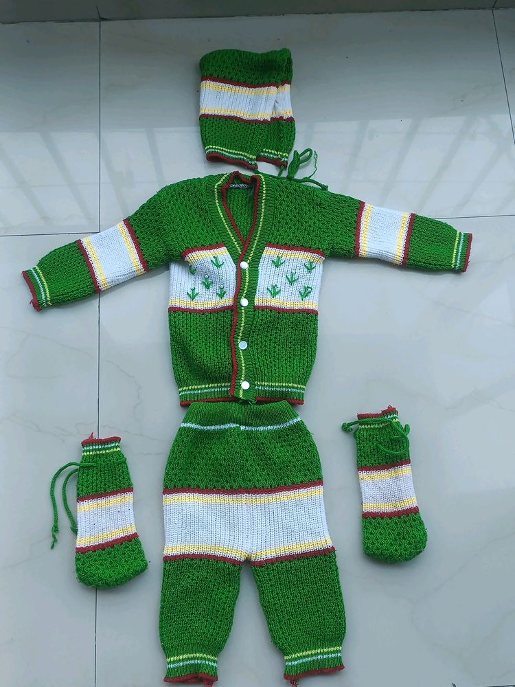 Green Woolen Sweater Pant Cap Socks Set