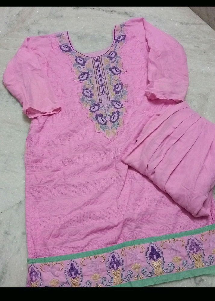 Pink salwar suit