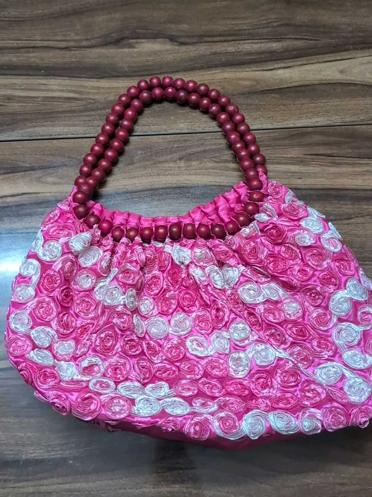 Stylish Ombre Shaded ROSE DESIGN WOVEN Handbag