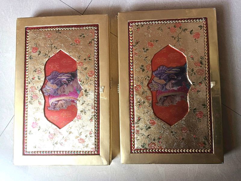 2 cardboard gift boxes