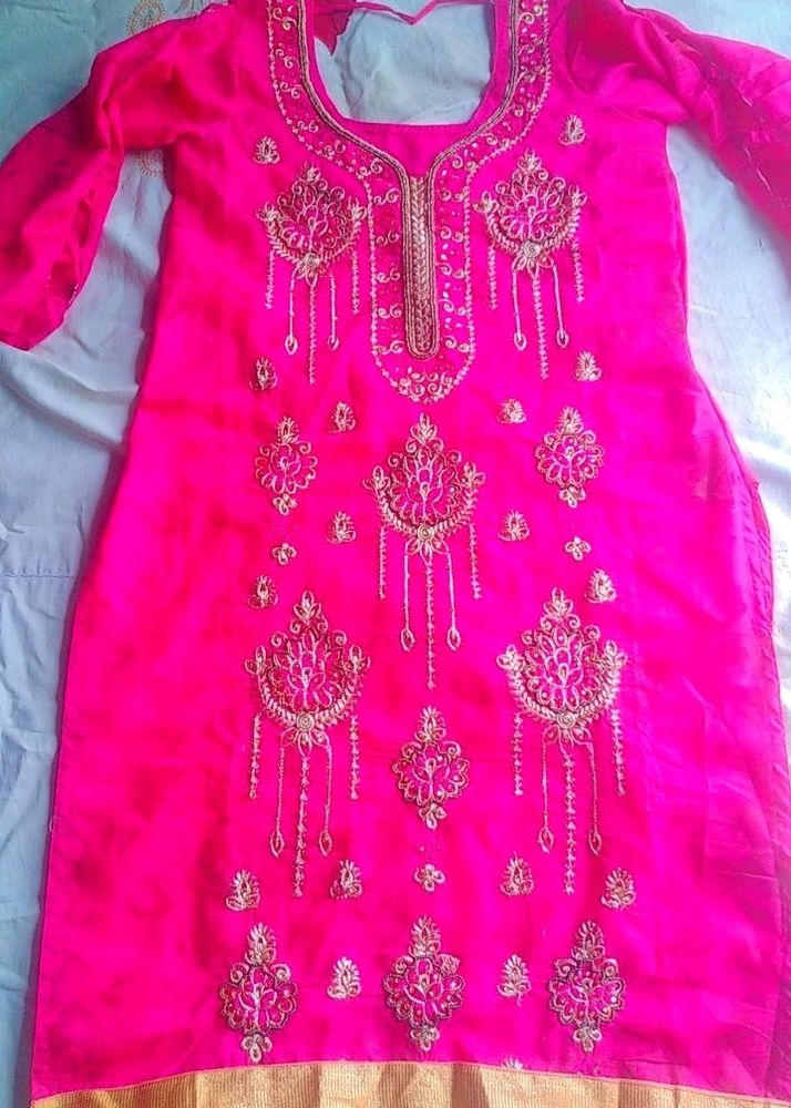 Salwar And Suit, S