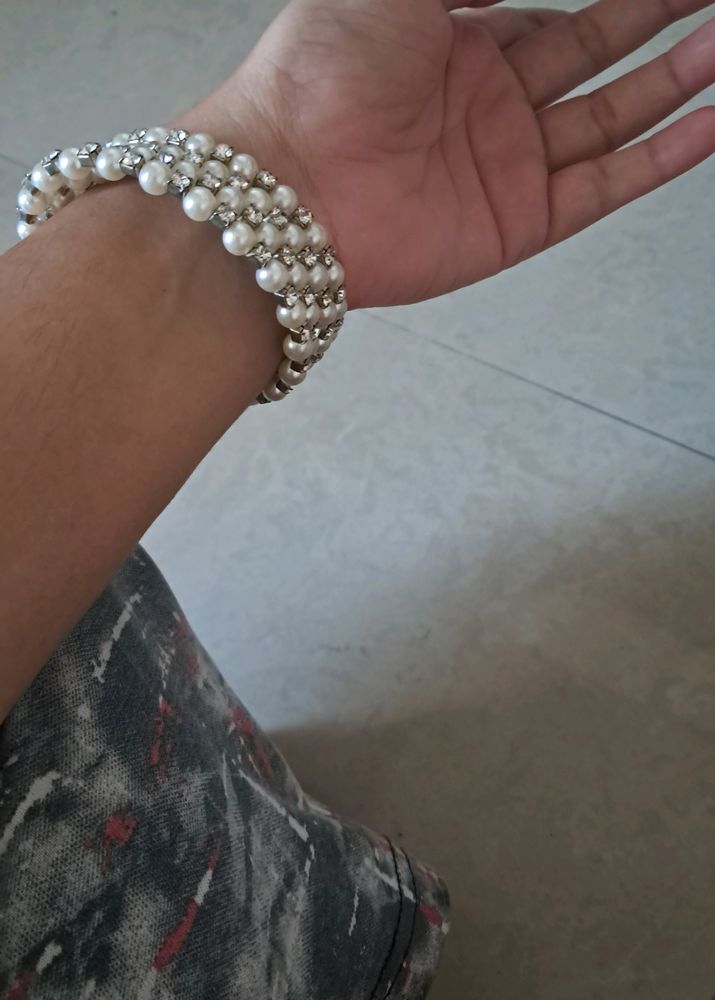 Pearl Bracelet