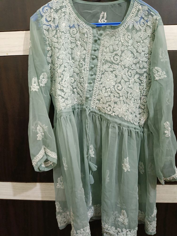 Lucknow Chikankari Kurti