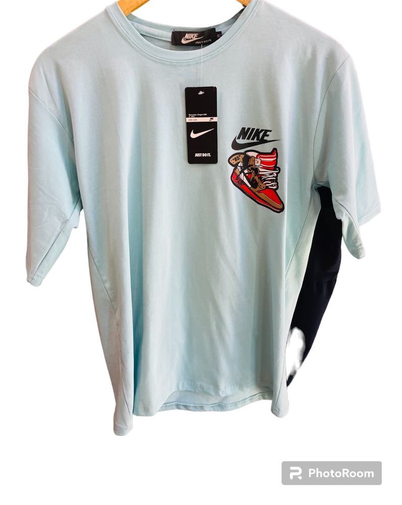 NIKE Off-should t-shirts Size -Medium