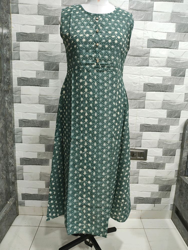 A Line Sleeveless kurti