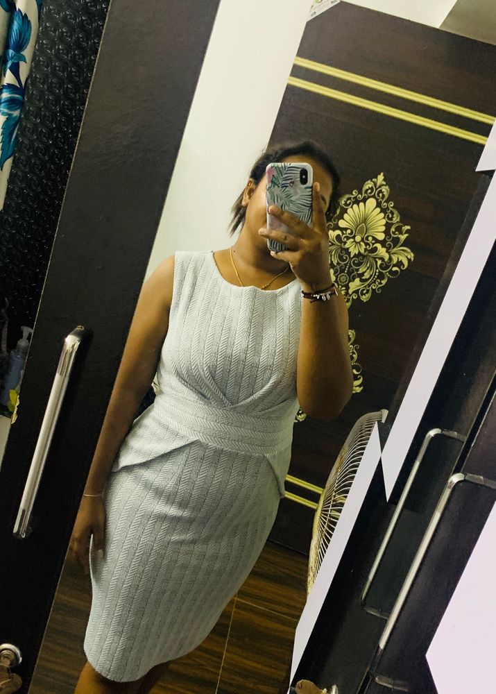 Formal White Midi🤍