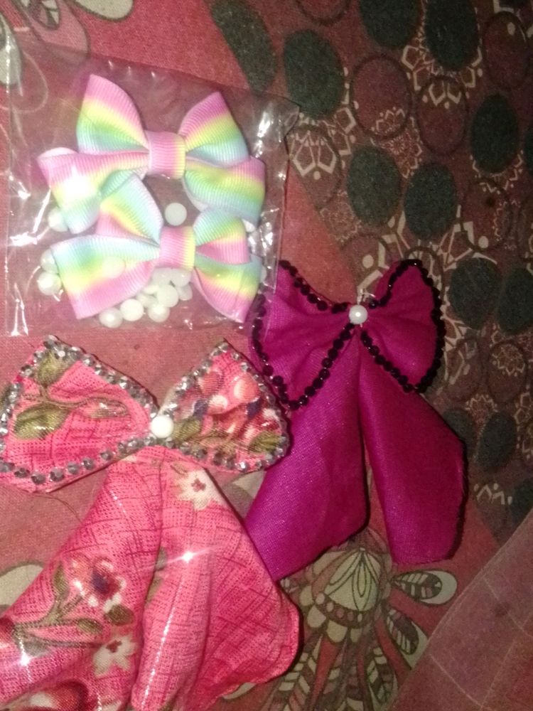 4 Hair Bow Clips