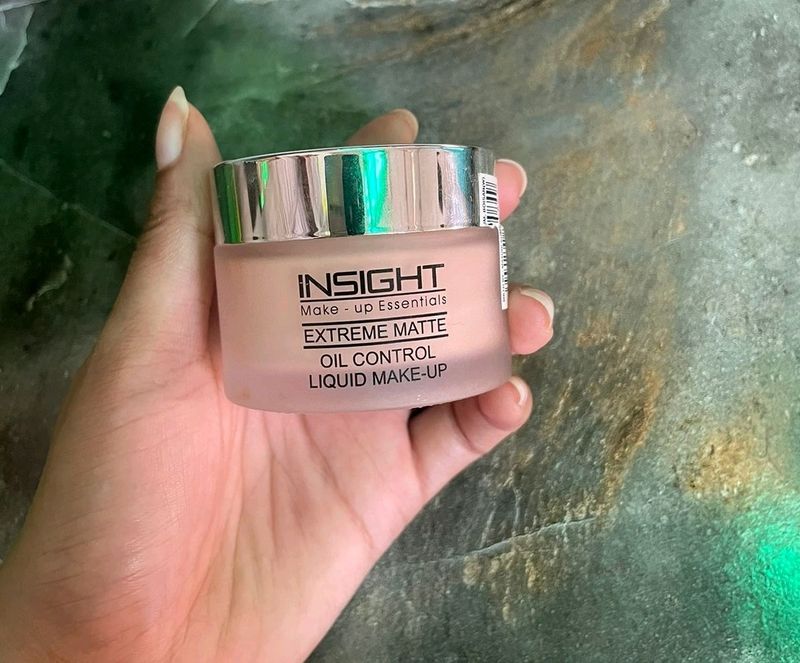 Insight Cosmetic Spf Foundation With Compact Powde