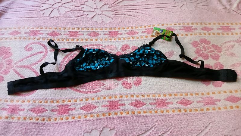 Combo 2pcs Women Bra.