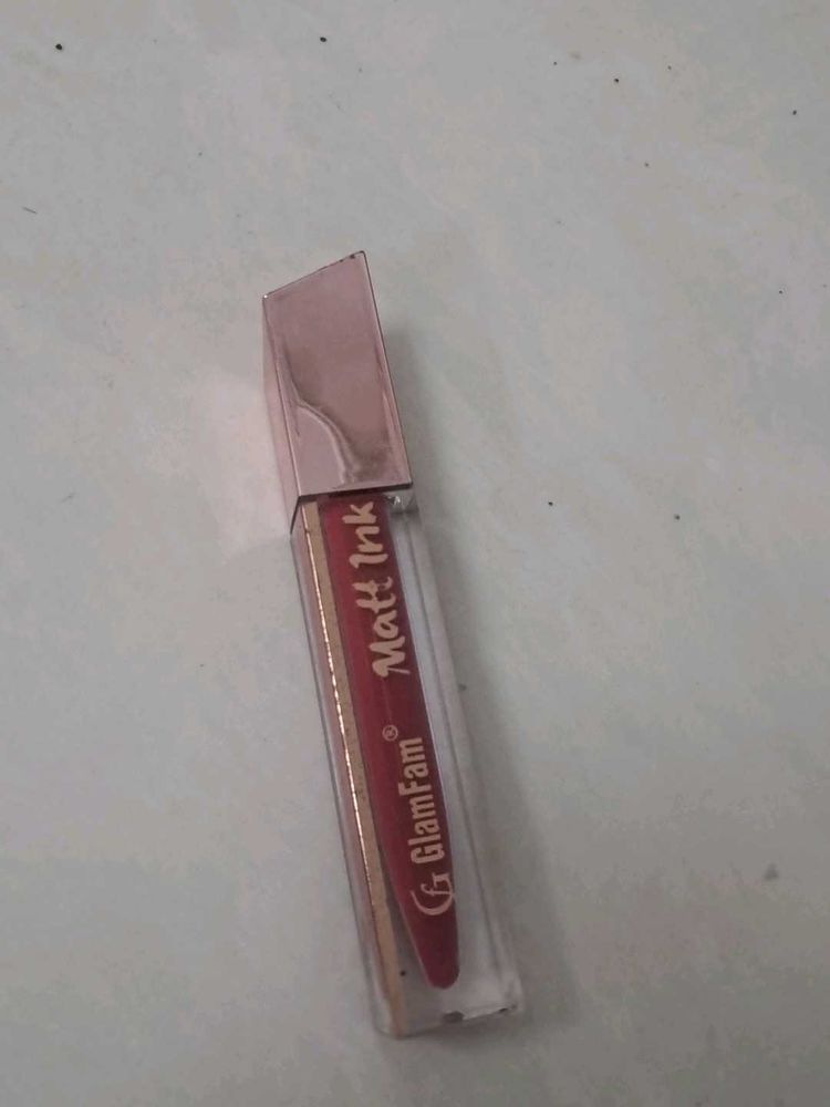 Liquid lipstick