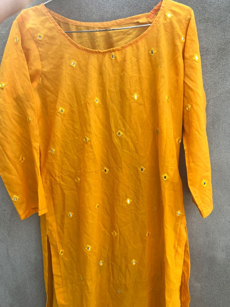 New Unused Mirror Embroidery Kurta