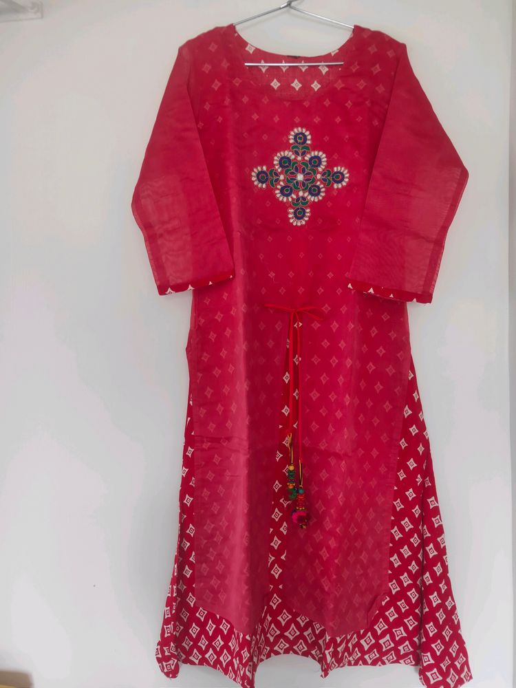 Rich Layered Red Kurta Size M