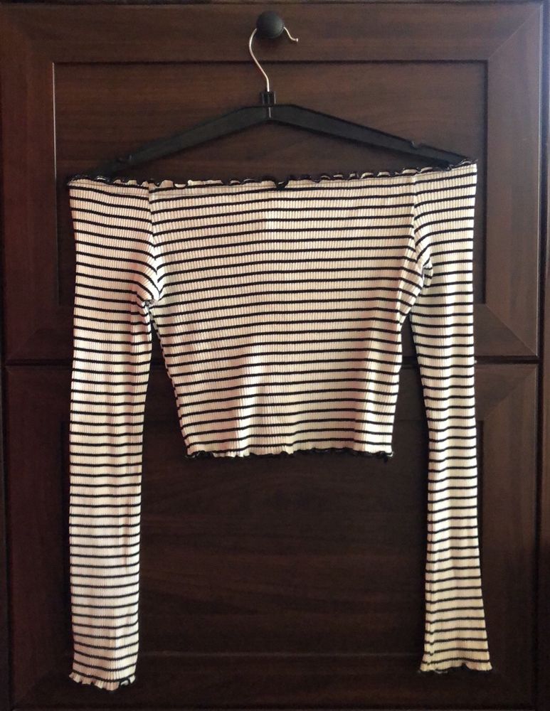 H&M Offshoulder Striped Top