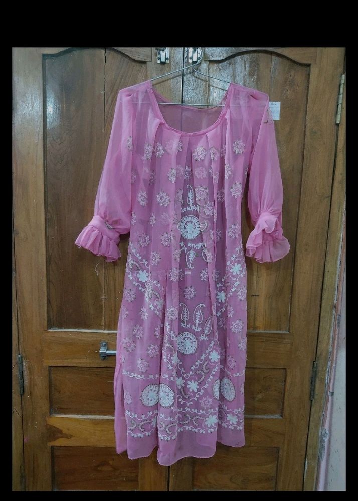 Lukhnavi Kurti