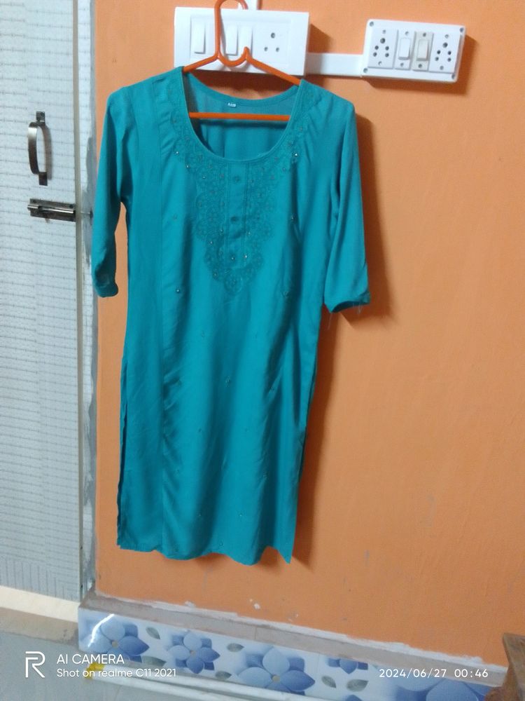 Ledies Kurti