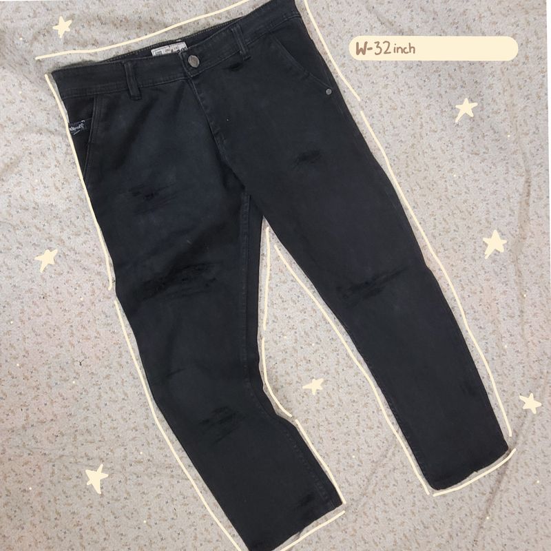 Damaged Black Jeans