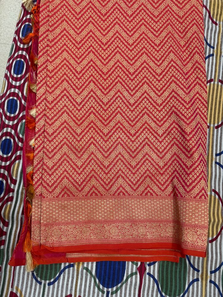 Rani Pink Banarasi Saree With Blouse