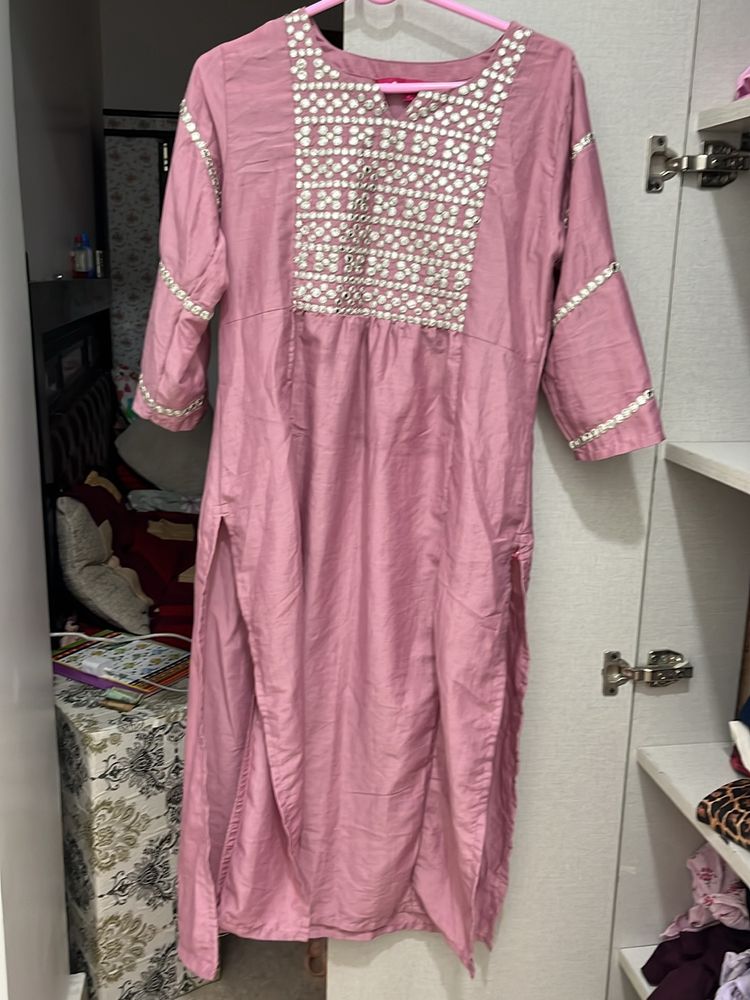 Beautiful Vargna Branded Kurti For Medium