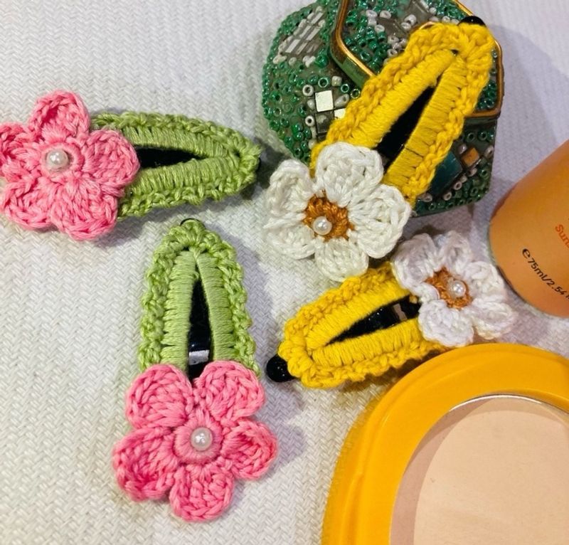 Cute Crochet Hairpins