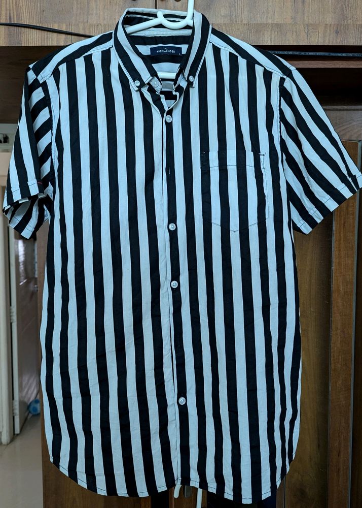 Black And White Striped Half Sleeve Cotton Shirt:L