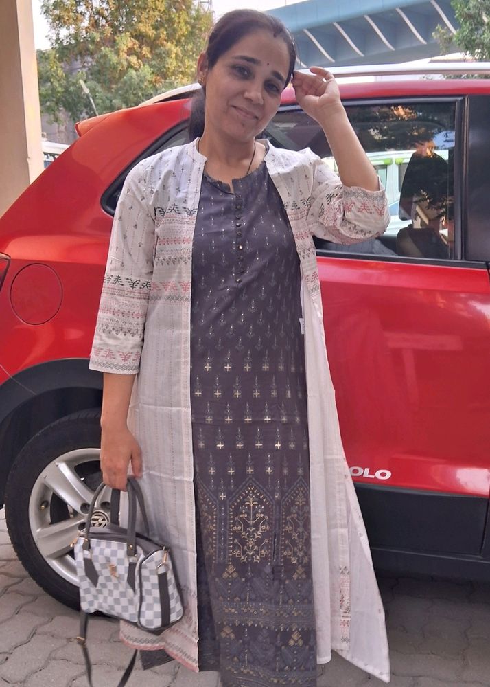 Sleeveless Kurti With Shrug