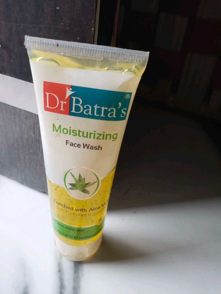 NEW WITH TAG DR BATRAS FACEWASH