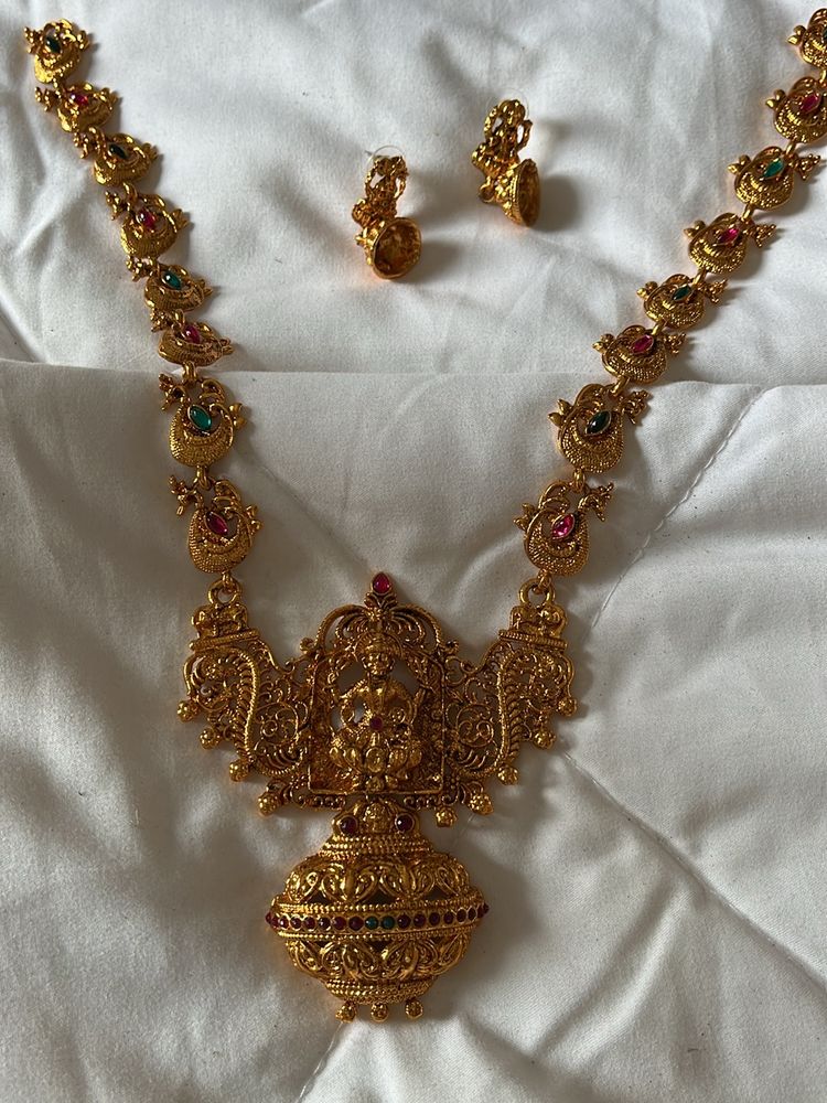 Temple Jewellery Set