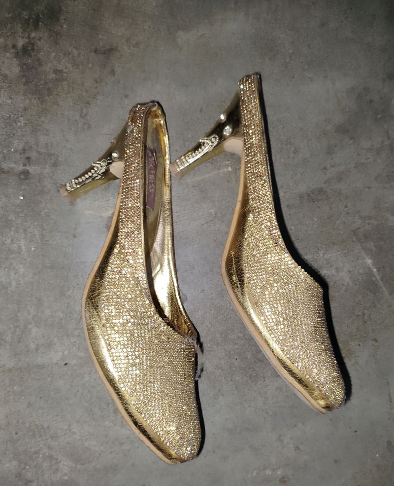 Golden Used Heels