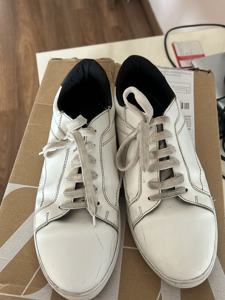 White Casual Sneakers