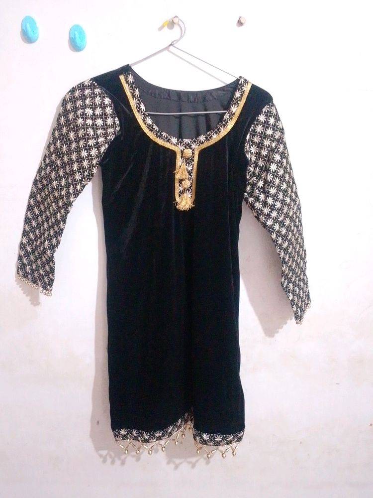 BLACK VELVET KURTA