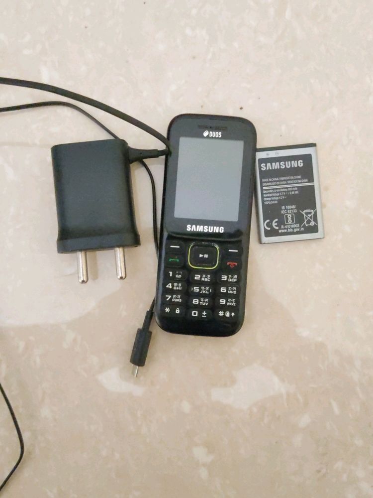 Samsung Keypad Phone With NOKIA charger