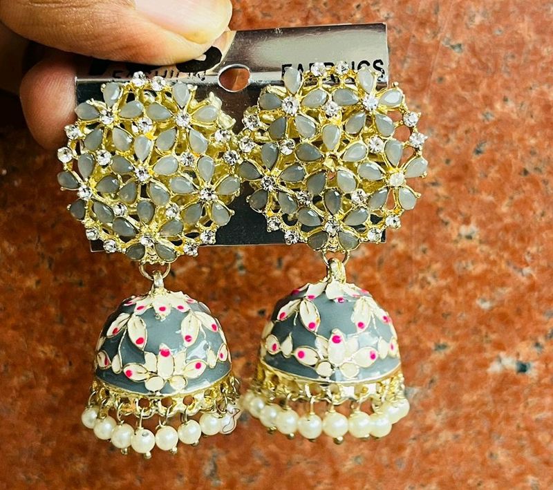 beautiful wedding type jhumka