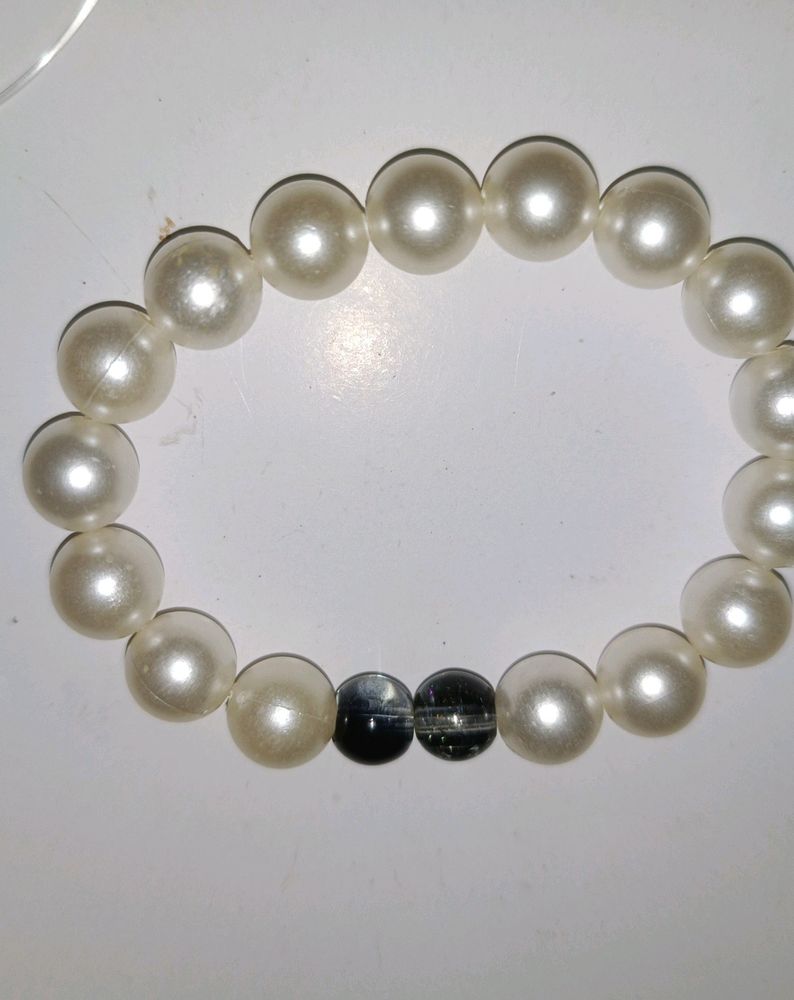 White⚪ Black⚫ Bracelet