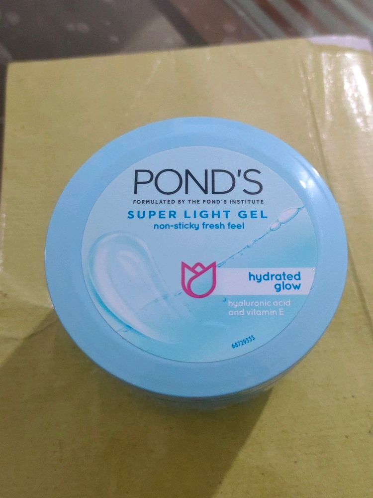 Ponds Super Light Gel