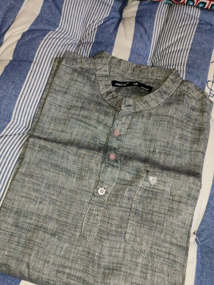 It's Grey Kurta Quality And Condition Is Best