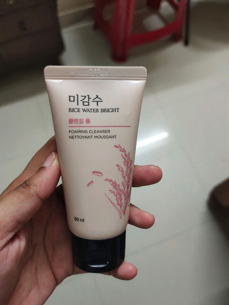 The Face Shop Rice Water Bright Foaming Cleanser