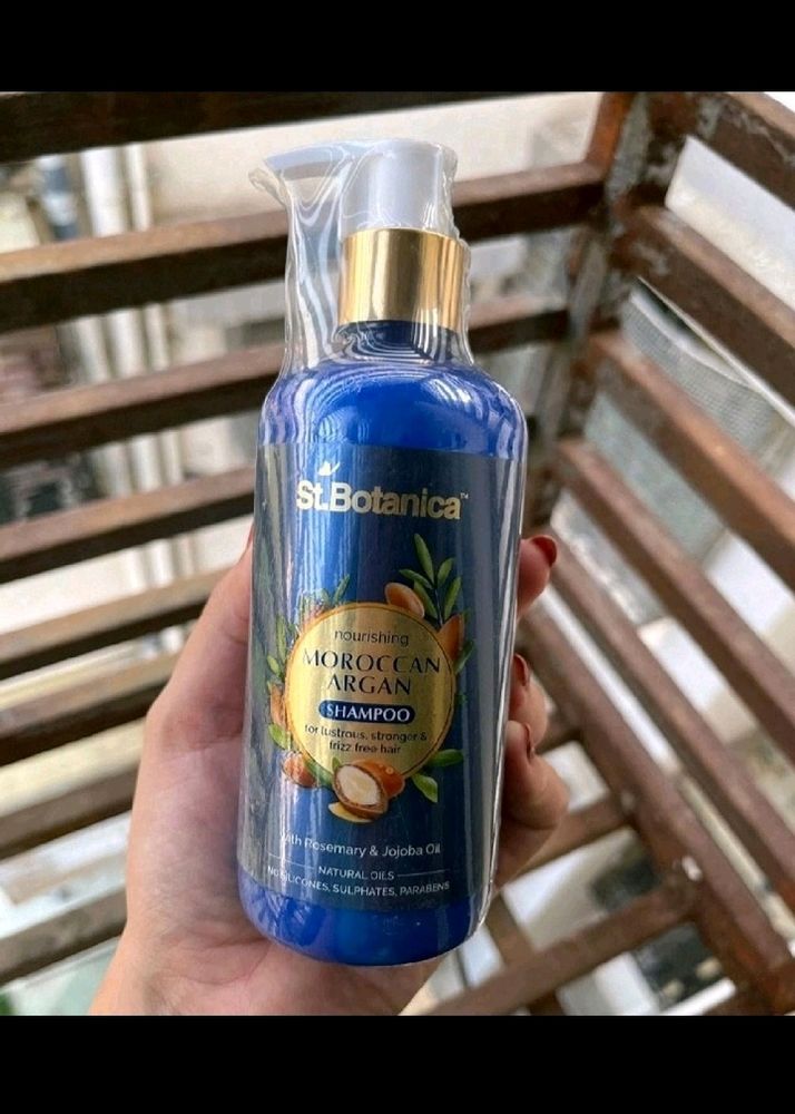 St Botanica Shampoo