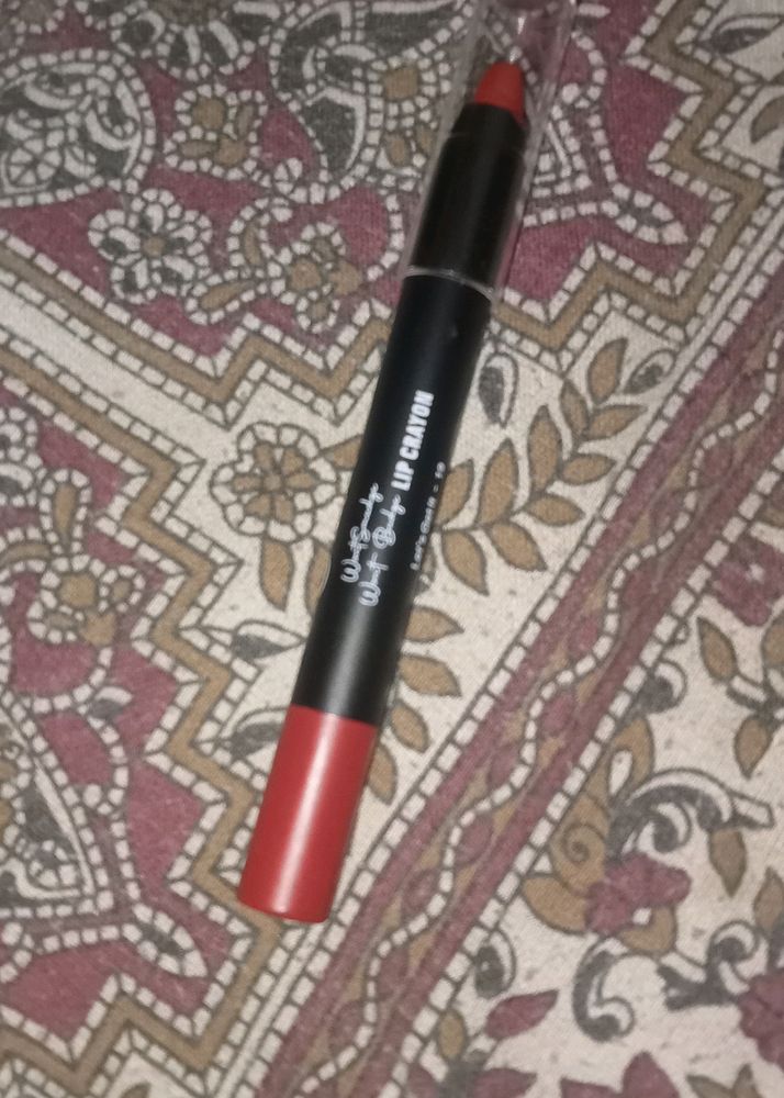 Price Drop 🎉🎉🎉Mars Crayon Lipstick