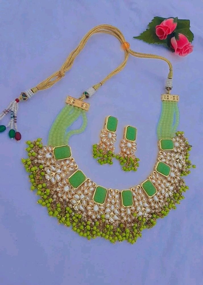 Gorgeous Mint Choker Set