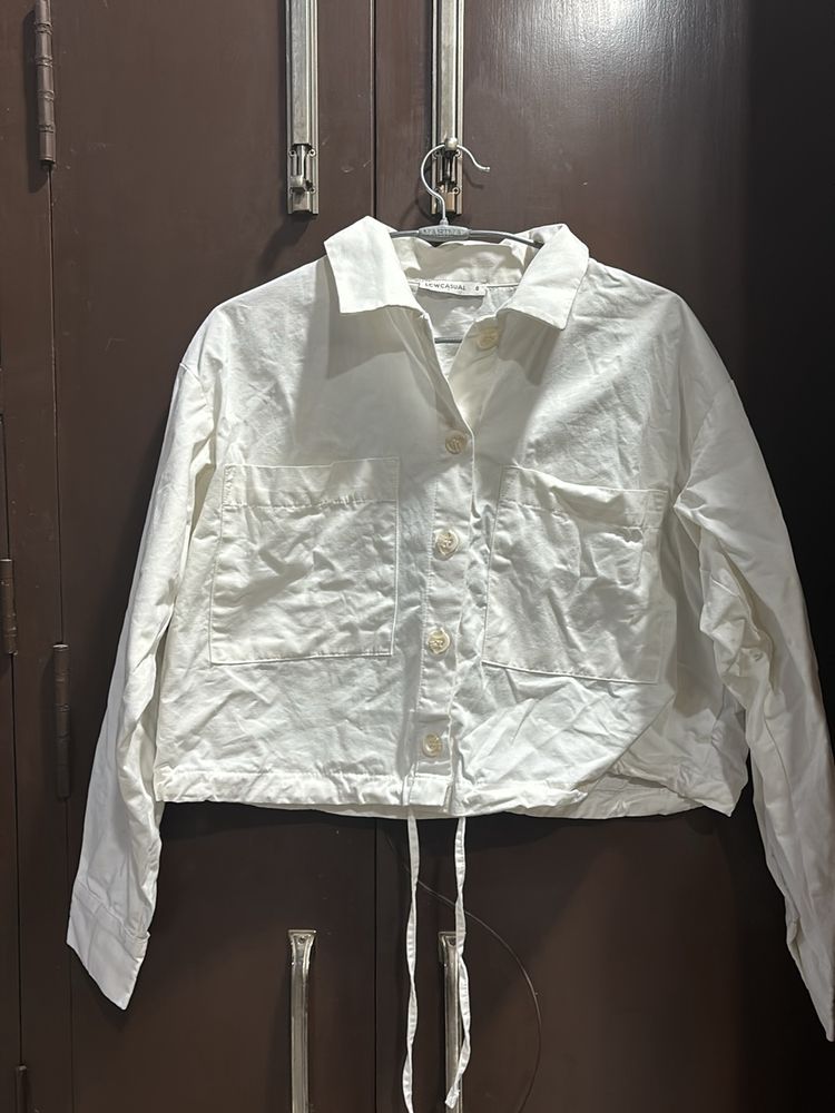 white shirt with 2 pockets