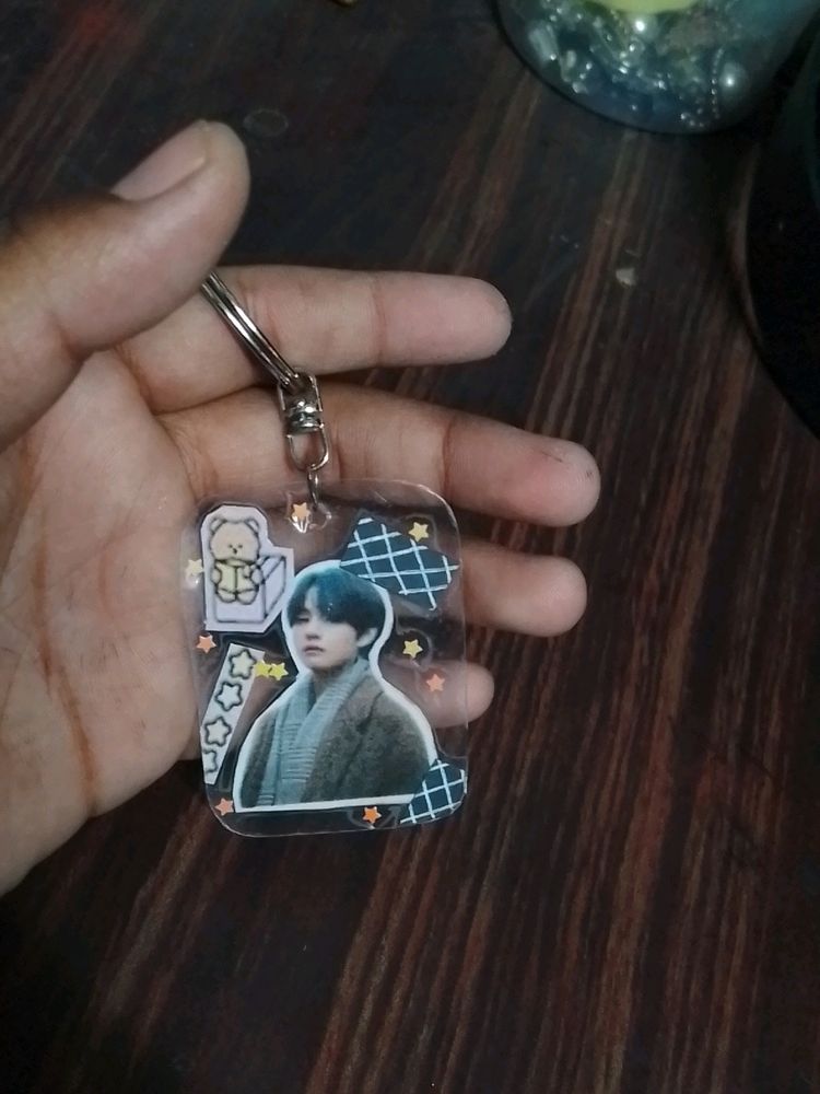 BTS V Keychain 🎀🌷