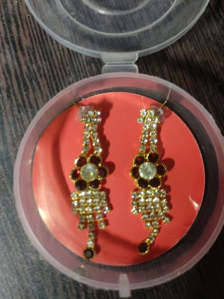 Elegant earrings